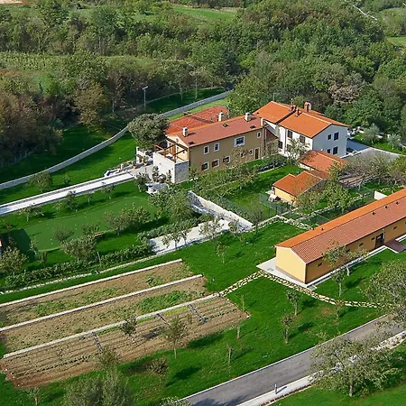 Vlastelini 1 - Santo Spirito Villa Labin (Istria)